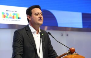 Escândalo no PSD: Voo de Ratinho Jr. Aterrissa em Conflitos Estaduais!