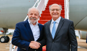 Lula Propõe Alckmin e Haddad em Chat Crucial sobre Candidatura ao Senado!