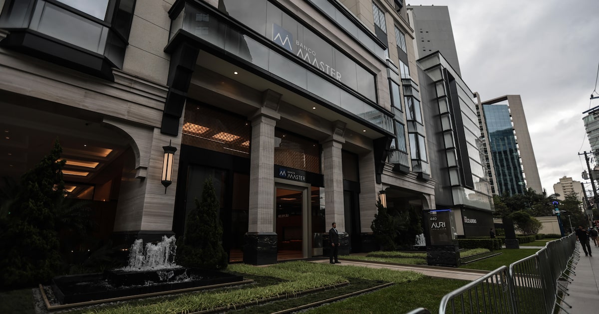 F4UOFF4XRVES3DMXHUVA5X5HM4