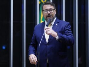 Bolsonaro lança apoio explosivo a Marcos Pollon para o Senado no MS!