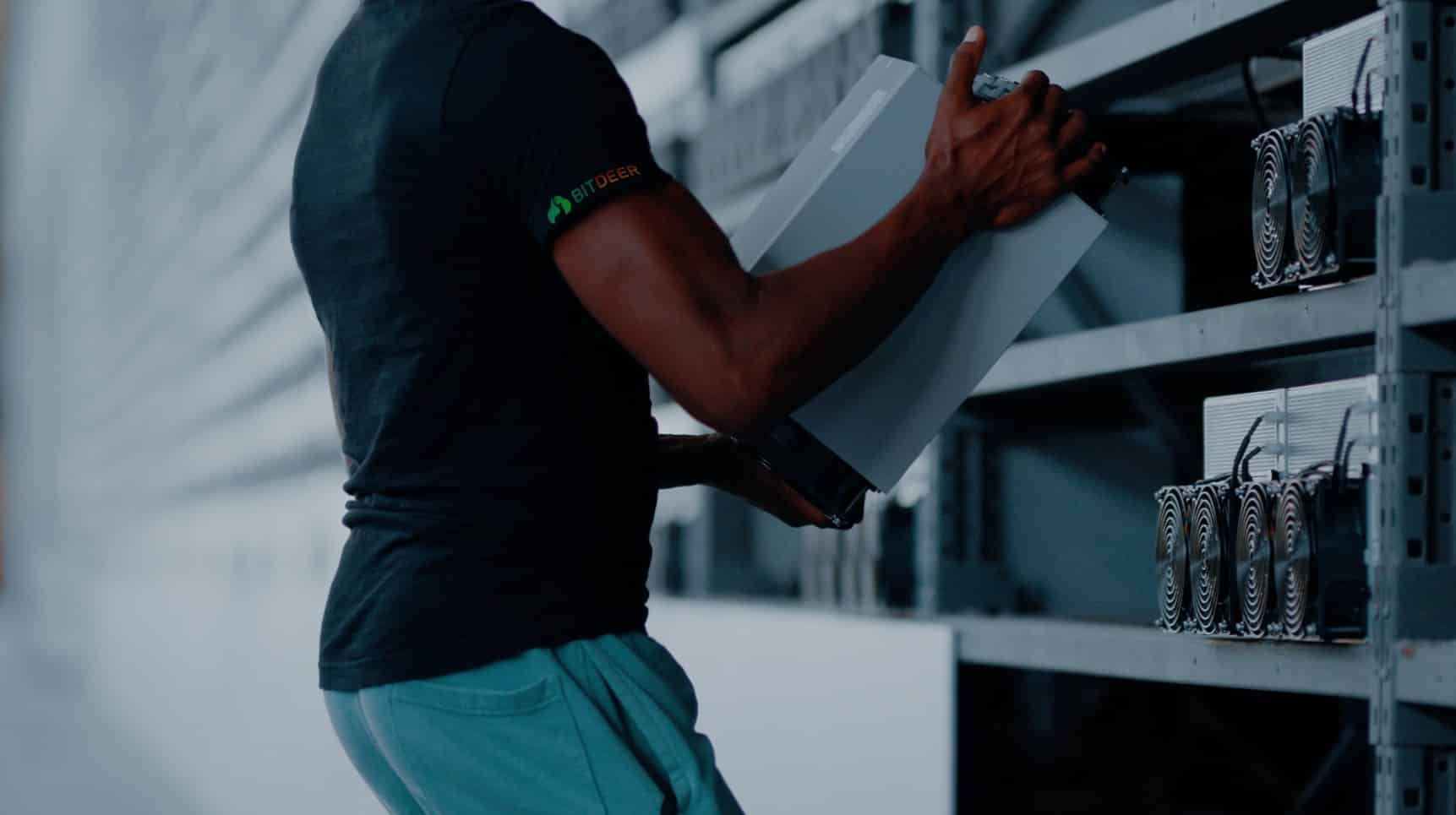 Mineradora Descarrega Todos os Bitcoins em Meio ao Colapso do Mercado! 2 bitdeer mineradora bitcoin