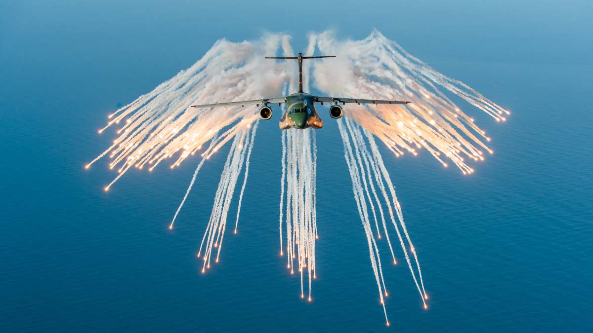 kc 390 millennium 2 1