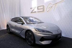 BYD domina o setor premium com a surpreendente Denza!