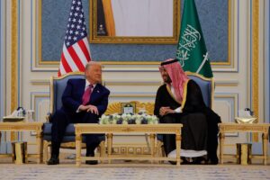 EUA Mandam Diplomatas Fugerem da Arábia Saudita, Revela NYT!