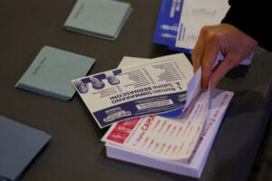 Conflito Explosivo: Esquerda e Direita Tradicionais Reinam nas Eleições Municipais Francesas!