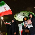 Os Acontecimentos Explosivos do 27º Dia de Conflito no Oriente Médio! 2 2026 03 26T203341Z 1168657178 RC2GCKAY455D RTRMADP 3 IRAN CRISIS RALLY