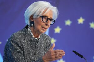 Lagarde desafia EUA: Guerra no Irã pode devastar economia global!