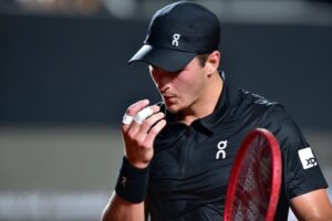 João Fonseca Desafia Tommy Paul em Indian Wells: Um Duelo Imperdível neste Domingo!