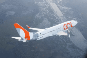 Gol surpreende e corta prejuízo em 73%, alcançando R$ 1,40 bi no 4º trimestre!