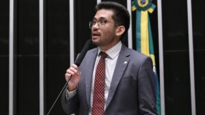 Kim Kataguiri exige ação do Ministério da Fazenda sobre impostos de criptomoedas!