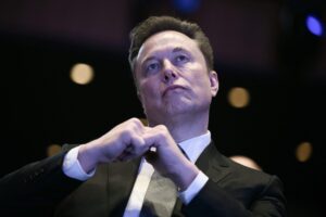 Elon Musk Revoluciona Contratações: Currículos Ficam de Fora em Sua Busca por Talentos de Chips!