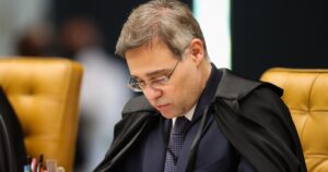 Brasil clama por transparência: basta de sigilos sobre o Banco Master!