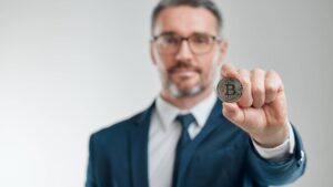 Investidores de Bitcoin: A Grande Mudança das Massas para os Gigantes!