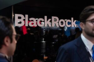 BlackRock Lança ETF de Ether com Staking: Investidores em Busca de Rendimento em Alta!