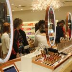 Natura surpreende e fatura R$ 186 mi, revertendo crise no 4º trimestre! 4 loja natura sede sp 1