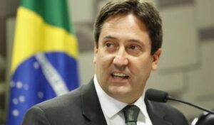 Escândalo Revelado: Vorcaro Envolvido em Repasses a Servidores!