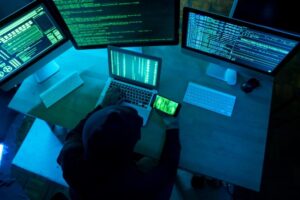 Furto na Vercel: Criptografos em Alerta Máximo para Proteger Chaves de API!