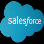 Salesforce Mira Pequenos e Médios Negócios com a Revolução da IA! 1 2025 12 03T210801Z 1603331052 RC271GA43Q2O RTRMADP 3 SALESFORCE RESULTS