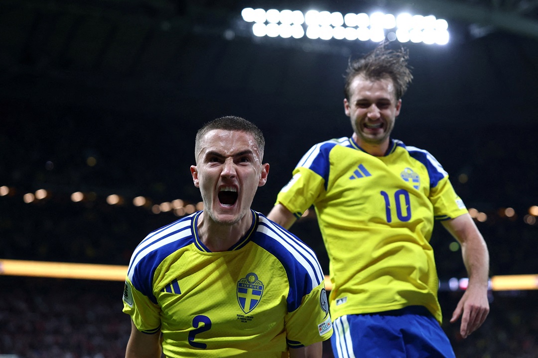 2026 03 31T212557Z 228419326 UP1EM3V1II8IR RTRMADP 3 SOCCER WORLDCUP SWE POL