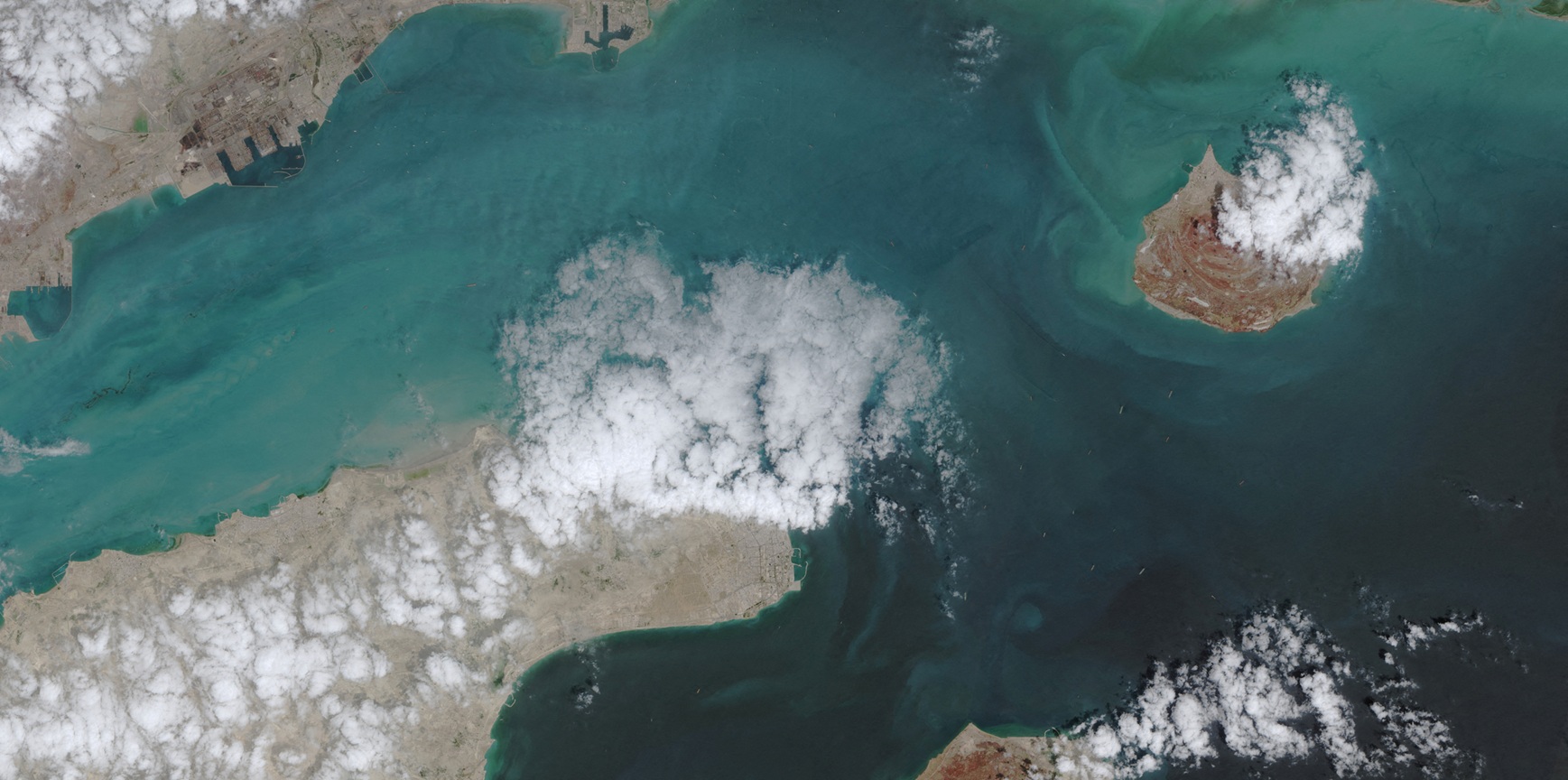 2026 04 17T171049Z 1177853573 RC23RKAW39PV RTRMADP 3 IRAN CRISIS HORMUZ SATELLITE