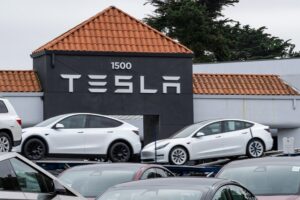 Tesla dispara seus investimentos para US$ 25 bi e intensifica revolução na robótica!