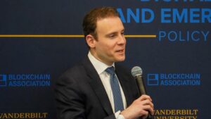 Luta pelos Mercados de Previsão: Líder da CFTC Exige Controle Absoluto!