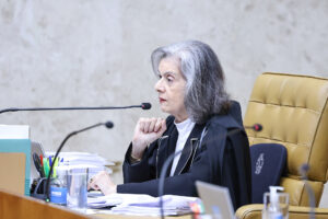 Cármen Lúcia Fórmula Revolucionária: Brigadas Eleitorais para Impulsionar Mulheres nas Urnas!