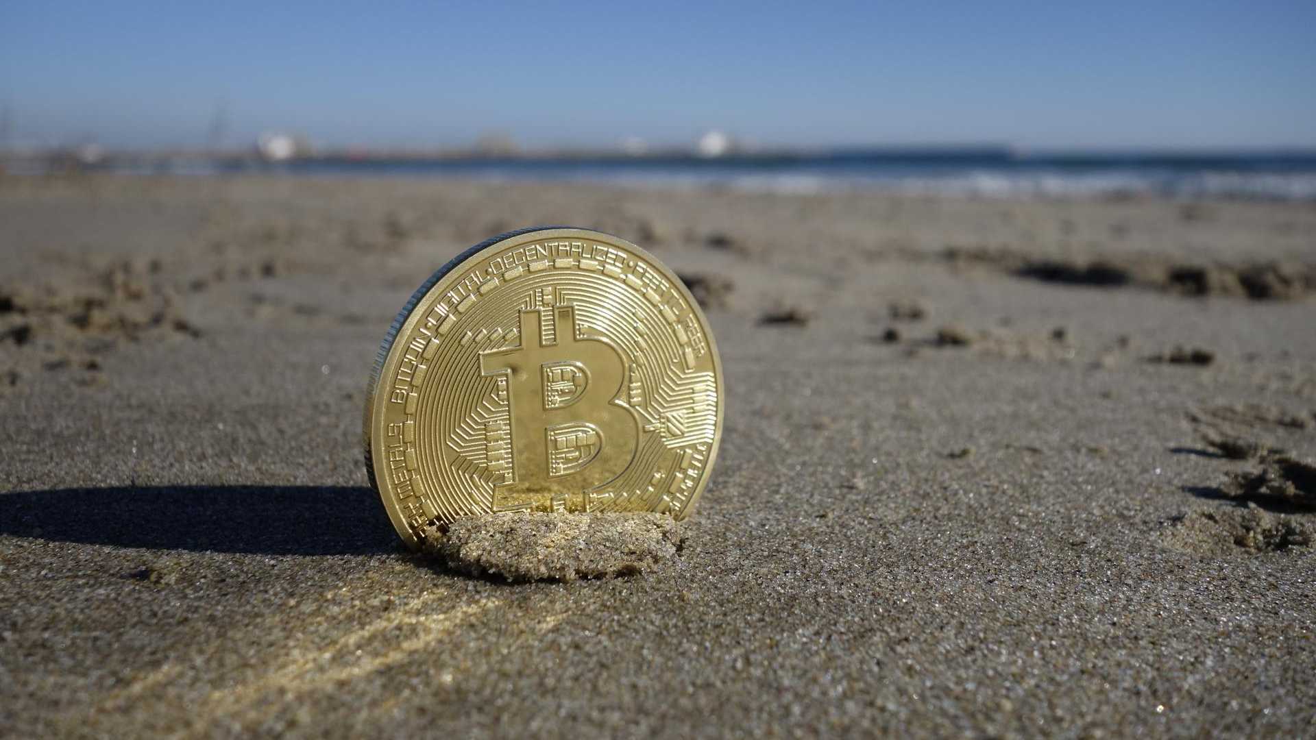 Bitcoin na praia