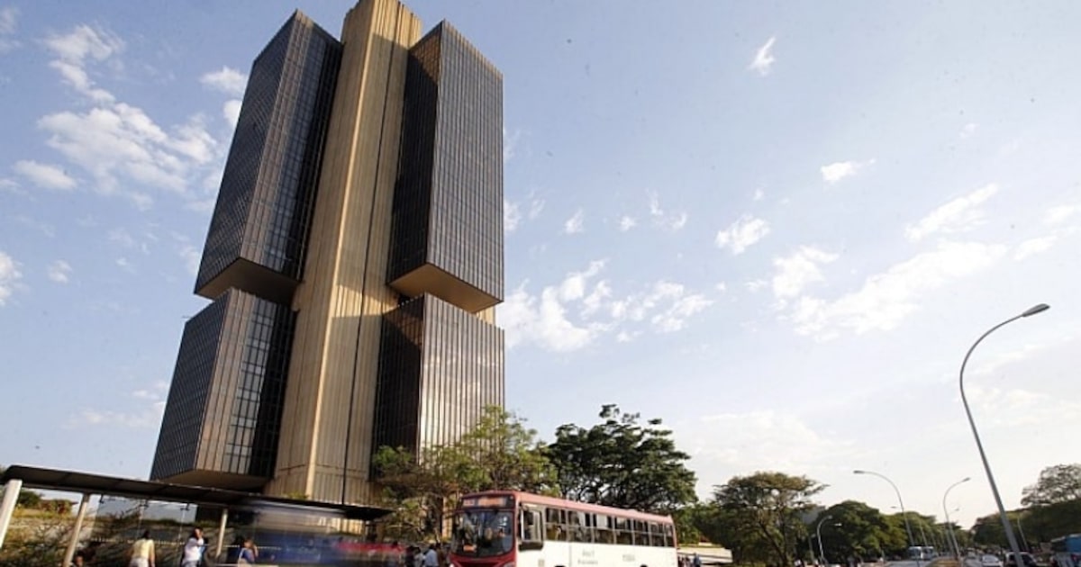 Brasil: preso em um ciclo mortal de dívidas e juros que sufocam o crescimento! 2 M73ZAWUOHFKVBMZXFLCL5TVORQ