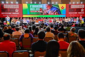 PT Lança Manifesto Bombástico com Diretrizes para 2026 e Abre Porta para o Centro!