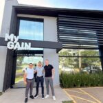 Socios do escritorio My Gain Juan Boeira responsavel pela area comercial Junior Vianna mentor e fund