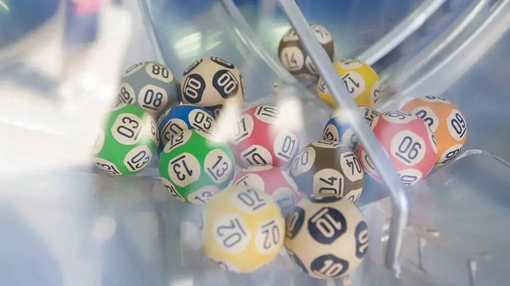 bolas sorteio loteria federal.webp