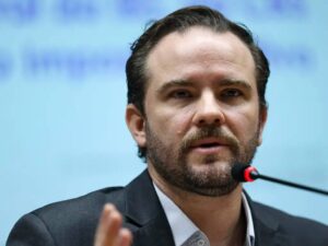 Ministro da Fazenda Revela Medidas Chocantes: Novas Subvenções para Diesel, GLP e Apoio às Aéreas!