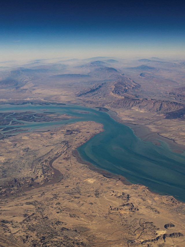 cropped 2026 03 02T054213Z 727688294 RC29U4A8H31Z RTRMADP 3 IRAN CRISIS SHIP INSURANCE