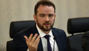 Governo em Alerta: Saque de Até 20% do FGTS para Quitar Dívidas Pode Vir a Qualquer Momento!
