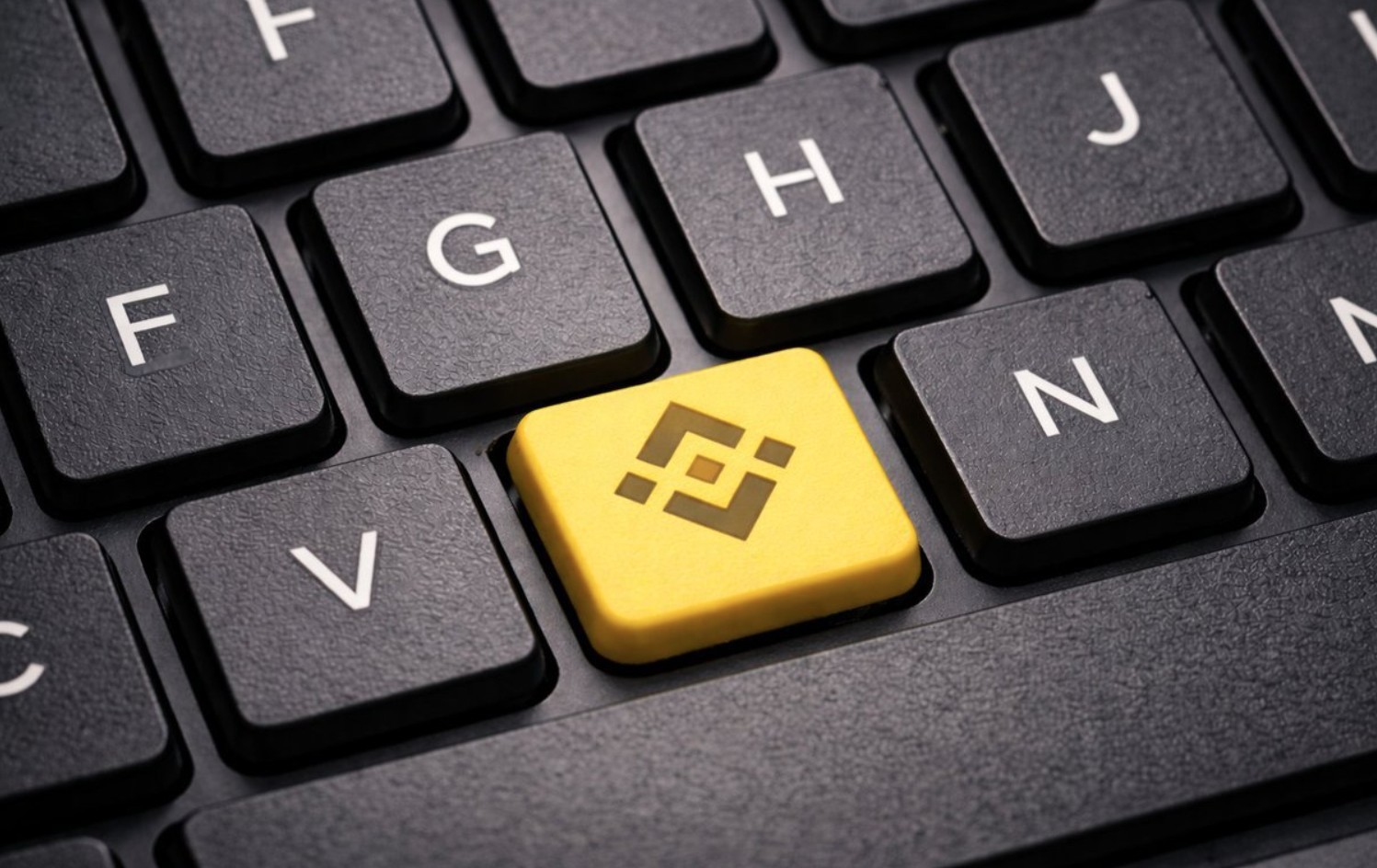 logo binance teclado