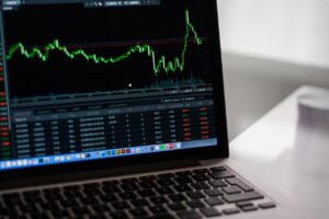 Desdobramentos Bombásticos: PIB, Vale, Netflix e China Agitam esta Quinta!