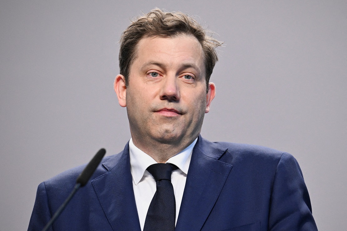 G7 em Alerta: Urgência em Romper a Dependência de Terras Raras! 2 2025 04 30T131554Z 1669570083 RC2FUDA19B03 RTRMADP 3 GERMANY POLITICS FINANCE MINISTER