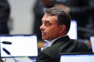 Flávio em Alerta: Cobranças e Revelações Bombásticas do Encontro com Vorcaro!