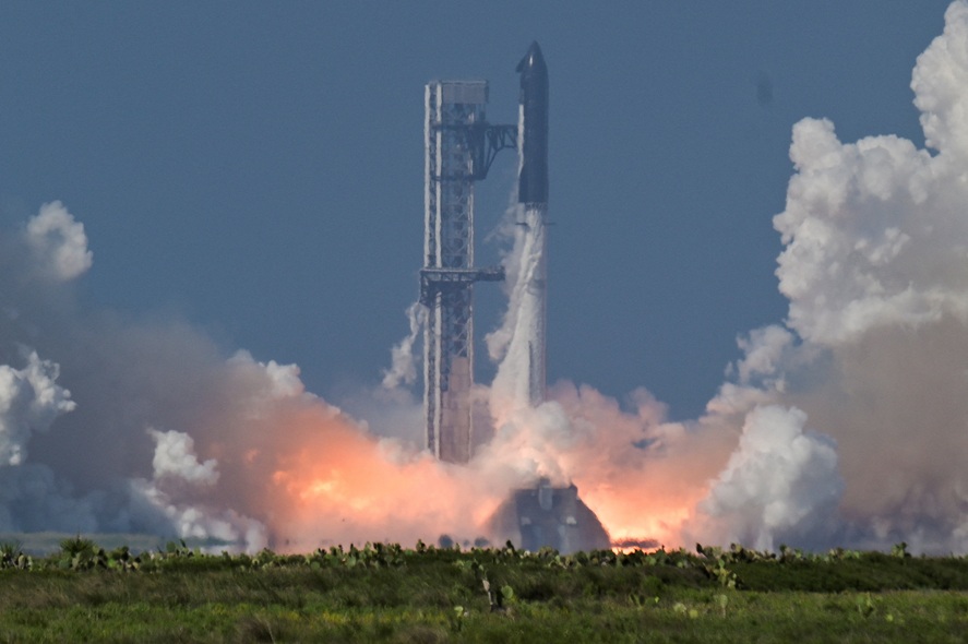 Starship da SpaceX decola em teste enquanto IPO aguarda! 2 2026 05 22T230156Z 648549245 RC2NELAE6X7S RTRMADP 3 SPACEX STARSHIP
