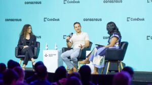 O Futuro do Comércio: Crypto como Estrada Principal, Revelam Líderes do PayPal e Google em Consensus Miami!