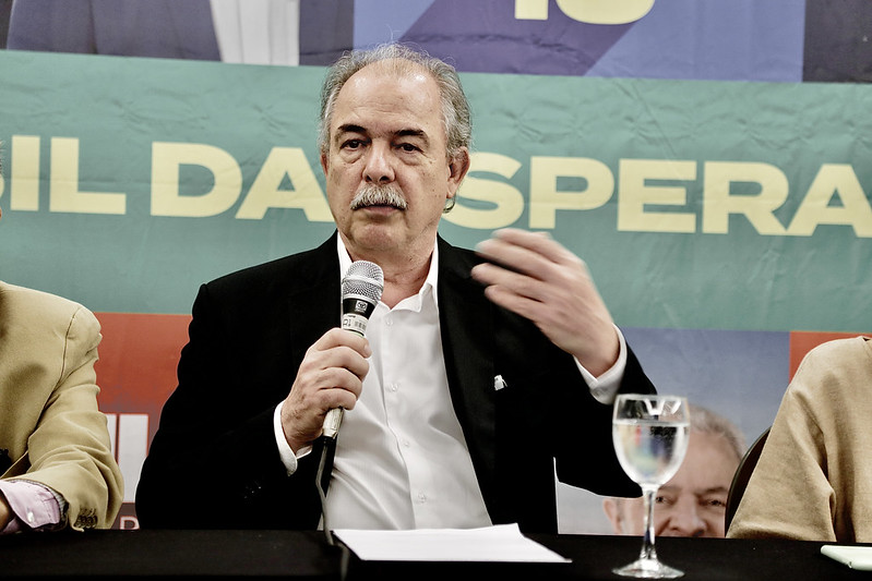 Margar de Tesouros: Margem Equatorial e Pré-Sal em Disputa Poderosa! 4 Aloizio Mercadante