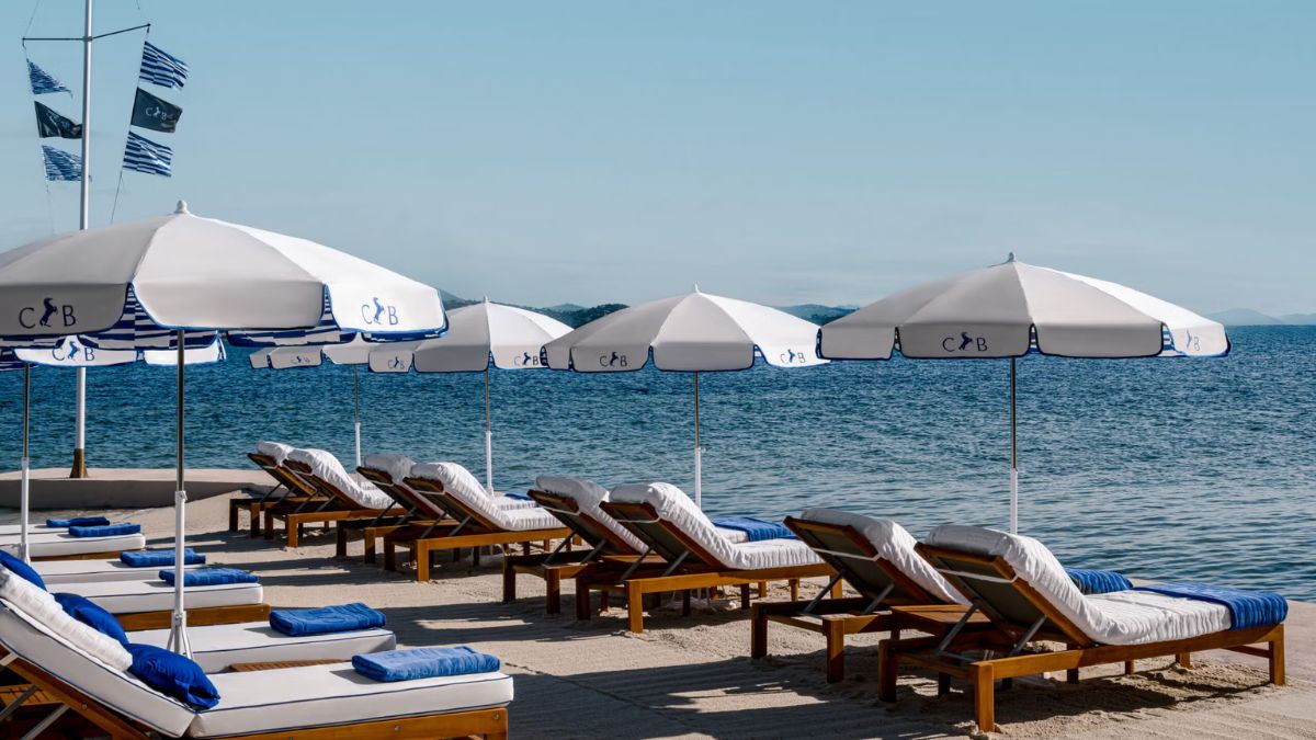 Reabertura Bombástica: O Hotel Secreto de Saint-Tropez Está de Volta Neste Verão! 1 CAPAS LP 65