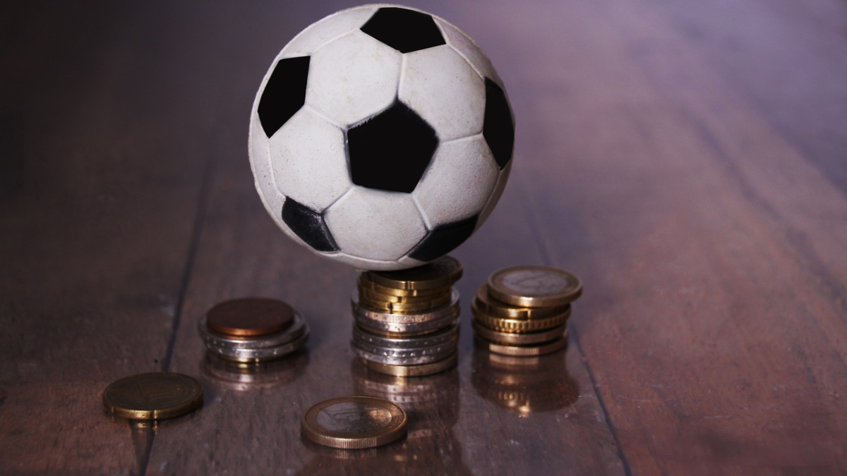 Criptomoedas e Futebol: A Caça ao Craque do Futuro! 2 Futebol e investimentos