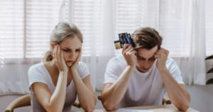 Multimilionária enfrenta estigmas da geração Z e revela: "Jovens estão em meio ao caos!" 7 RYLGYTWIZBJILPMI2YVIGG2UPY
