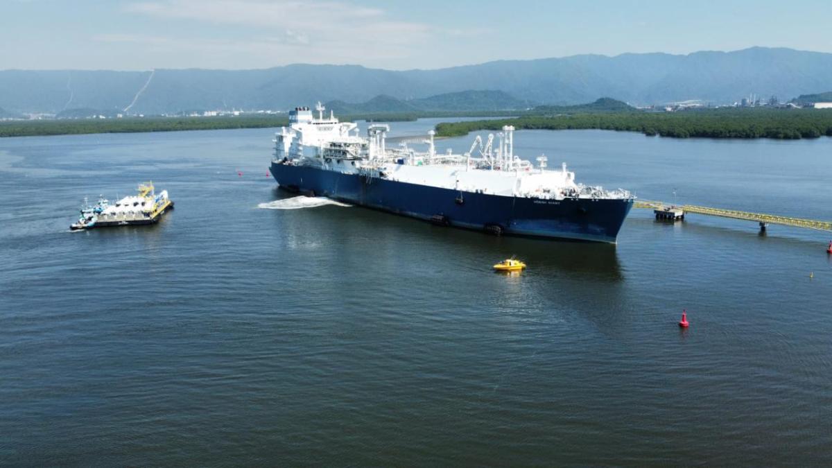 Terminal de Regaseificacao de GNL de Sao Paulo localizado no Porto de Santos e um ativo controlado p