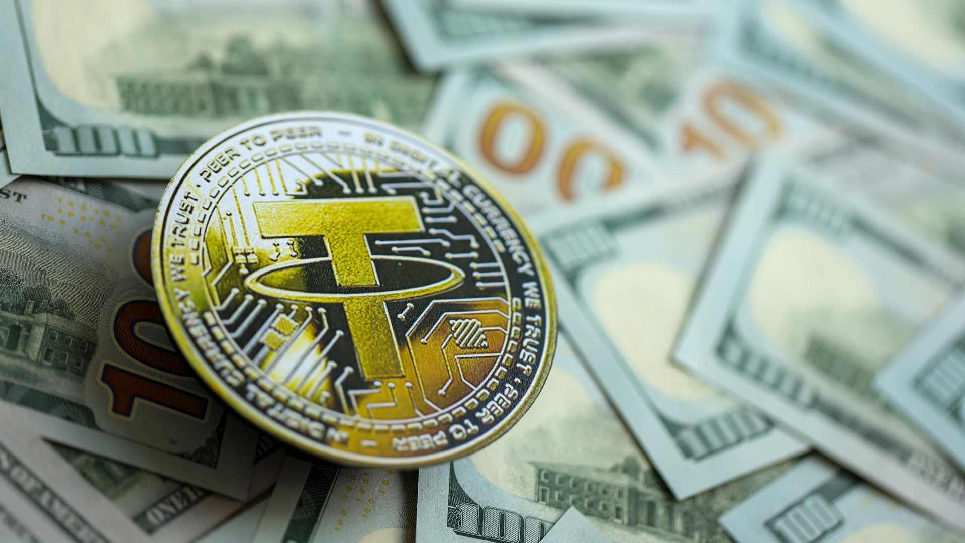 Tether com dolares ao fundo