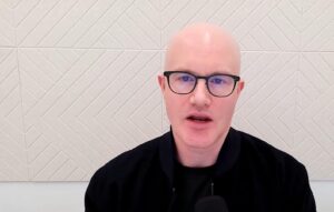 Alerta do Fundador da Coinbase: Oito Falhas Urgentes no Sistema Financeiro!