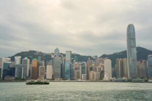 BTC Ruma aos $80.000 Enquanto Iniciativas de IA em Hong Kong Explodem!
