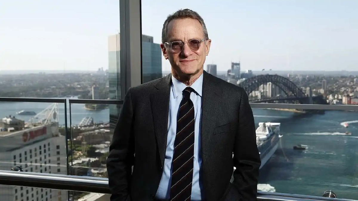 howard marks oaktree warren buffett